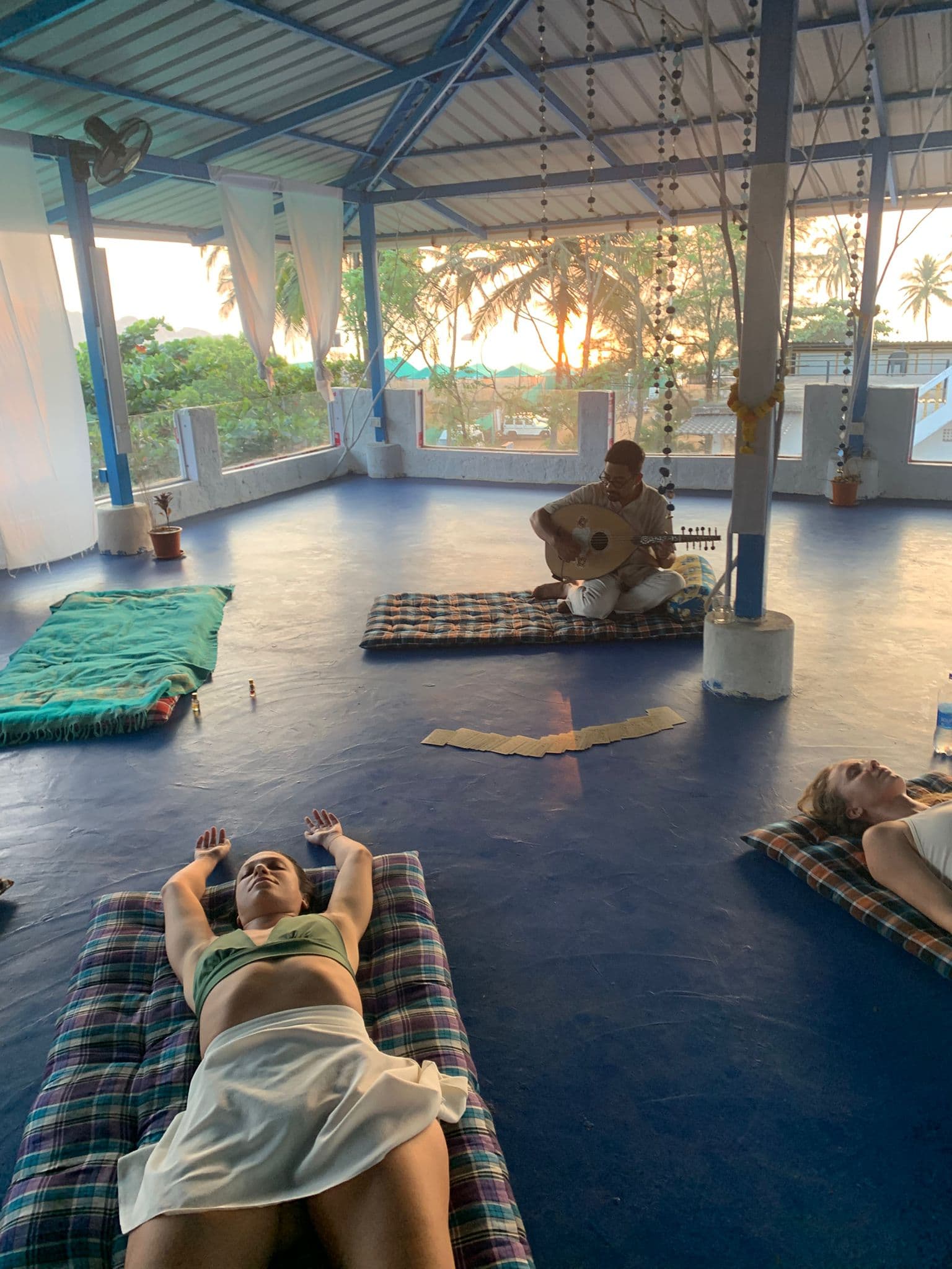 Singer and Guitarist